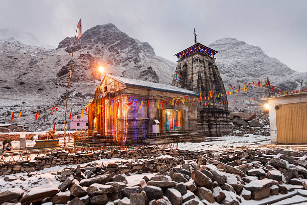 kedarnath, kedarnath trecking, chardham yatra, best kedarnath tourist places, kedarnath temple, top 10 places in kedarnath treck.